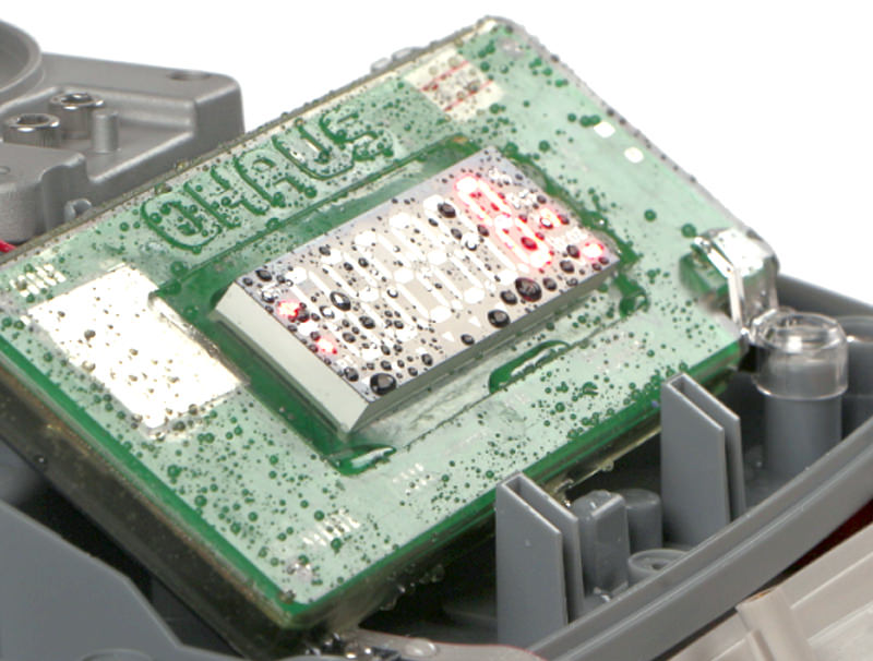 Flow-Thru Design Edelstahl-Waage Ohaus Valor 2000XW